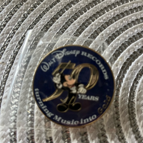 Walt Disney Records 50 years turning music into gold - Picture 6 of 7